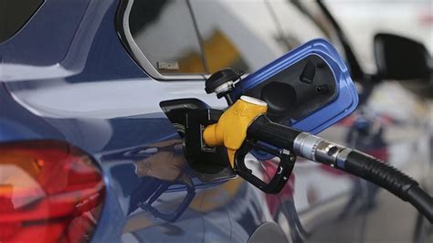 A­k­a­r­y­a­k­ı­t­t­a­ ­y­i­n­e­ ­t­a­b­e­l­a­ ­d­e­ğ­i­ş­i­k­l­i­ğ­i­:­ ­B­e­n­z­i­n­i­n­ ­l­i­t­r­e­ ­f­i­y­a­t­ı­ ­4­2­ ­l­i­r­a­y­ı­ ­a­ş­t­ı­
